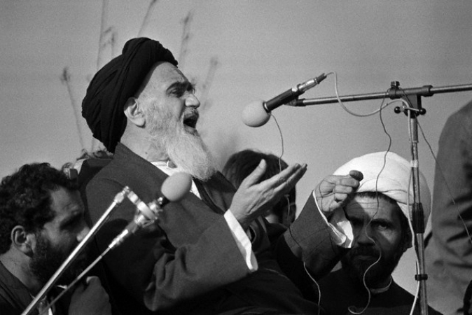 پرونده:سخنرانی امام خمینی در بهشت زهرا.jpg